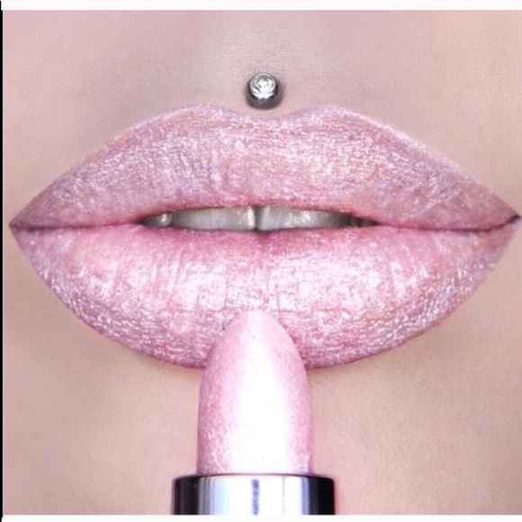 Jeffree Star Other - Sale❤️Jeffree Star Champagne Tears Lipstick ! 💗💗